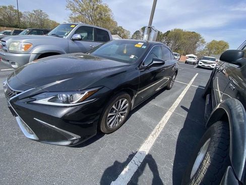 Used 2023 Lexus ES 350 w/ Accessory Package (Z2) image 6
