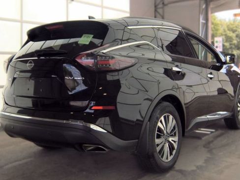 Used 2023 Nissan Murano SV AWD/4WD image 2