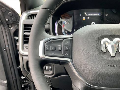 New 2026 RAM 3500 Laramie AWD/4WD image 25
