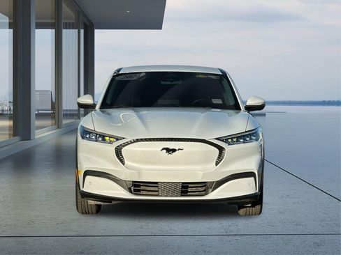 Used 2021 Ford Mustang Mach-E Select image 9