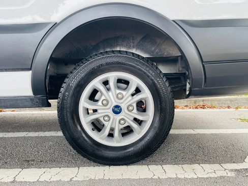 Used 2021 Ford Transit 350 XLT image 17