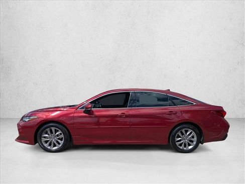 Used 2019 Toyota Avalon XLE FWD image 9