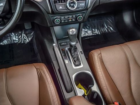 Used 2019 Acura ILX FWD image 32