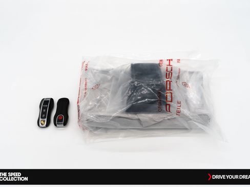 Used 2024 Porsche 911 Targa 4 GTS w/ Premium Package image 69