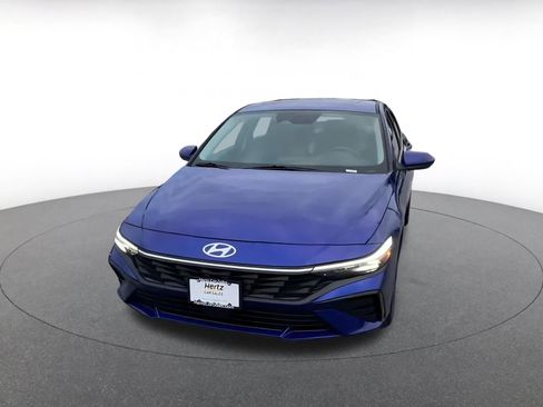 Used 2025 Hyundai Elantra SEL image 7