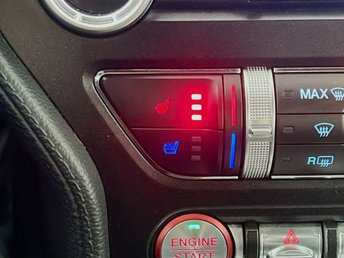 Used 2021 Ford Mustang Premium image 19
