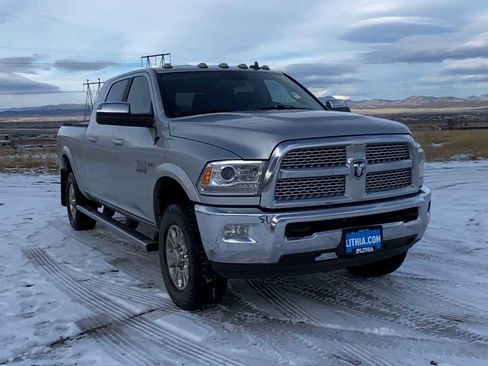 Used 2018 RAM 2500 Laramie w/ Off Road Package image 3