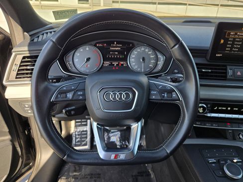 Used 2020 Audi SQ5 Premium w/ Convenience Package image 15