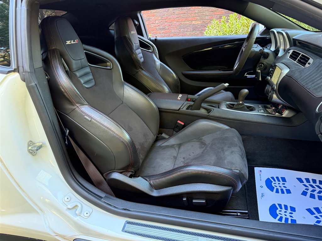 Used 2015 Chevrolet Camaro ZL1 RWD image 57