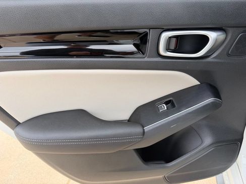 Used 2024 Honda Civic Sport Touring image 13