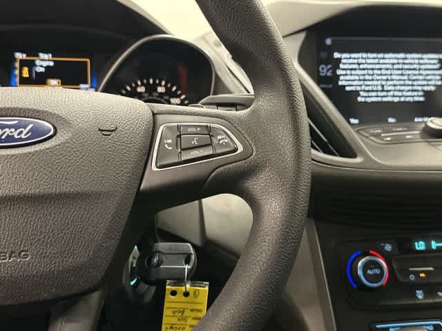 Used 2017 Ford Escape SE w/ Equipment Group 201A FWD image 18