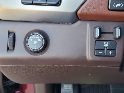 Used 2018 Chevrolet Tahoe Premier image 21