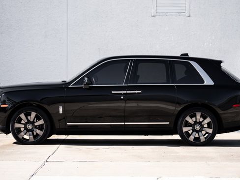 Used 2023 Rolls-Royce Cullinan image 6