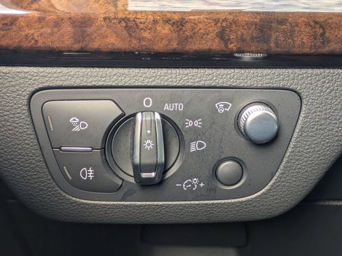 Used 2019 Audi Q5 Prestige w/ Prestige Package image 18