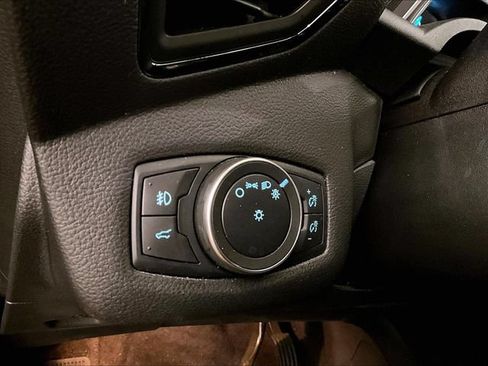 Used 2018 Ford Escape SEL AWD/4WD image 30