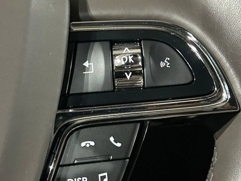 Used 2023 Lincoln Nautilus Reserve AWD/4WD image 61