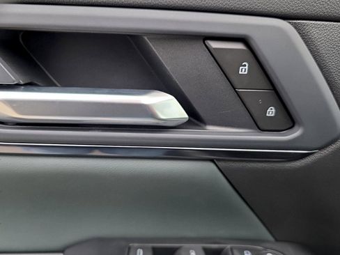New 2026 GMC Terrain AT4 AWD/4WD image 17
