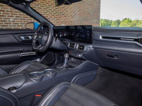 Used 2024 Ford Mustang Premium image 29