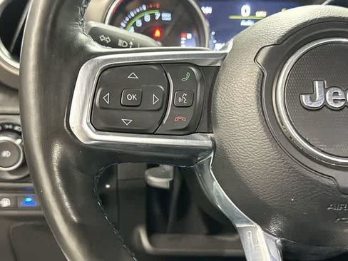Used 2023 Jeep Wrangler Unlimited Rubicon 4xe w/ Cold Weather Group AWD/4WD image 17
