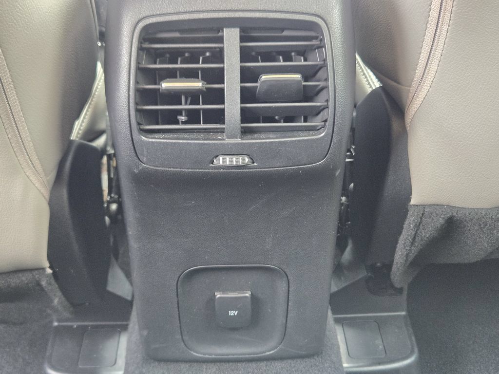 Used 2020 Ford Escape SE FWD image 38