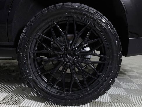 Used 2026 GMC Yukon Denali Ultimate w/ LPO, Floor Liner Package AWD/4WD image 52