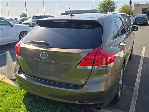 Used 2011 Toyota Venza w/ Convenience Pkg FWD image 8