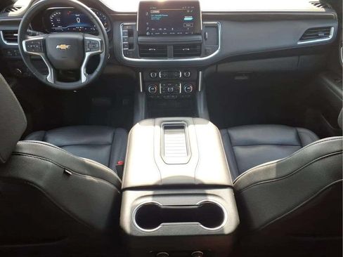 Used 2024 Chevrolet Tahoe LT RWD image 11