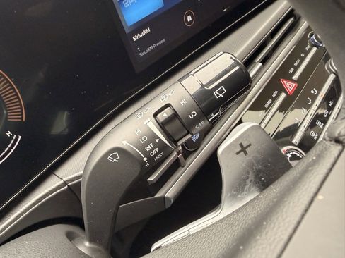 Used 2024 Hyundai Santa Fe SE image 12