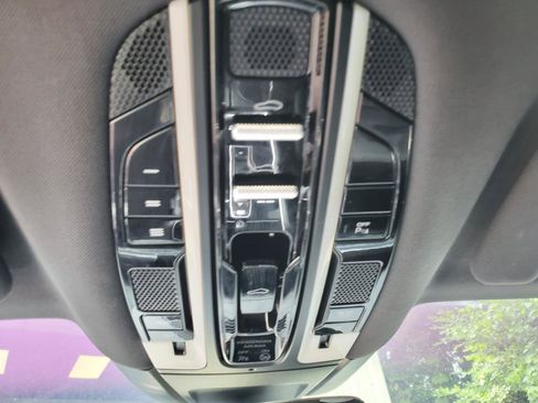 Used 2018 Porsche Panamera 4 AWD/4WD image 27