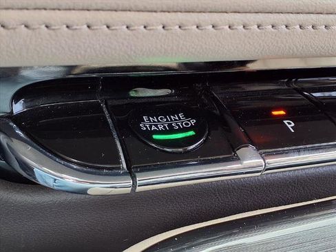 Used 2023 Lincoln Nautilus Reserve image 10