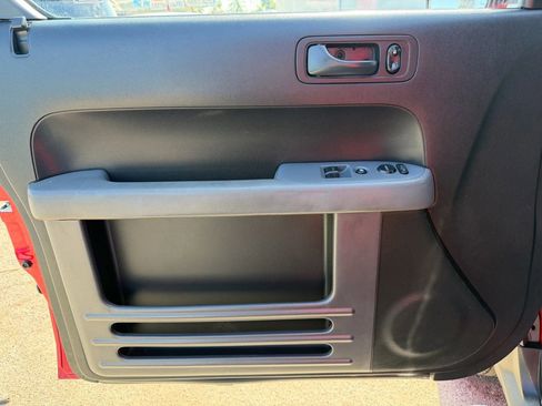 Used 2005 Honda Element EX image 9