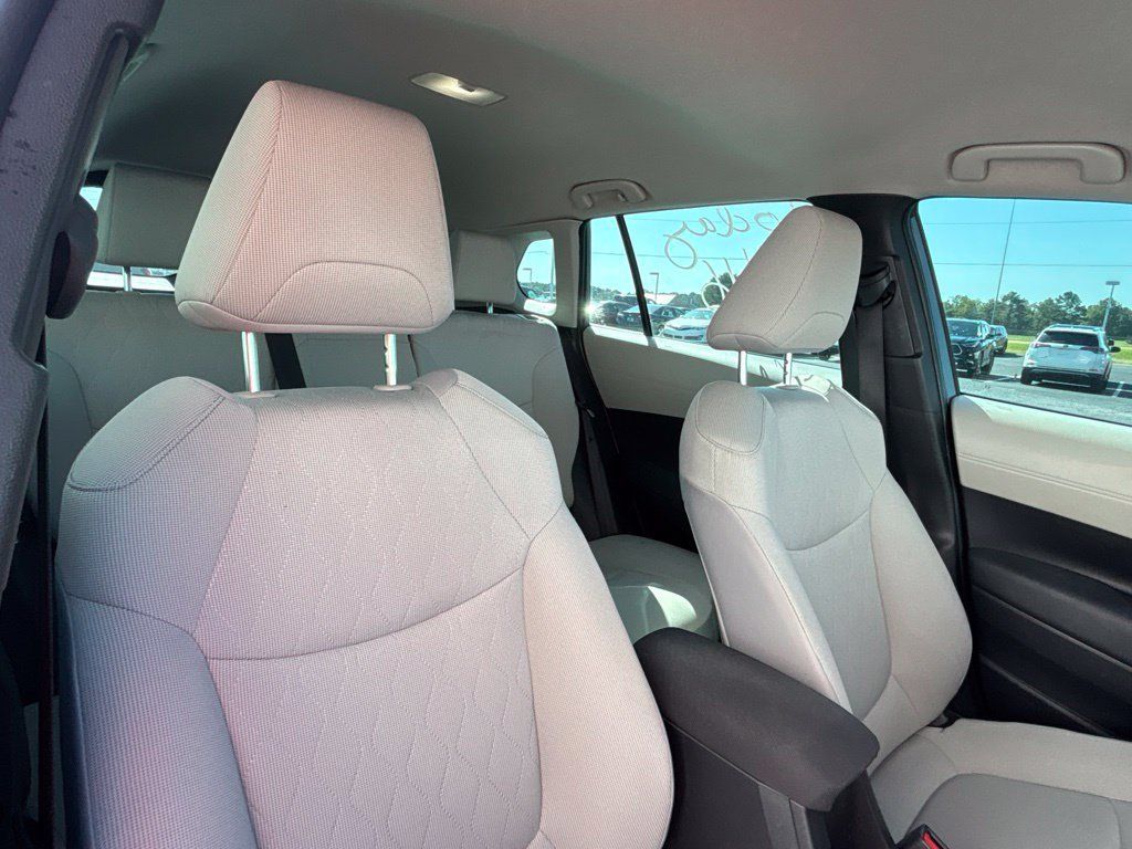 Used 2024 Toyota Corolla Cross L FWD image 17