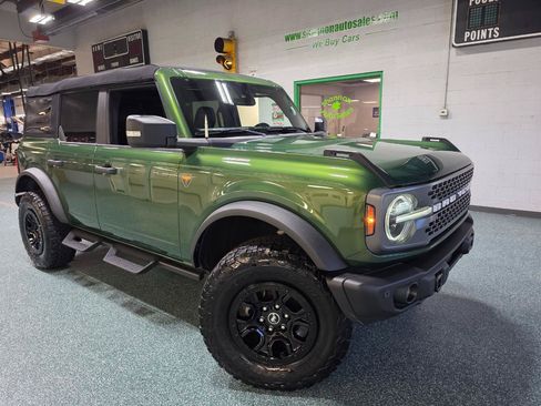 Used 2023 Ford Bronco Badlands AWD/4WD image 14