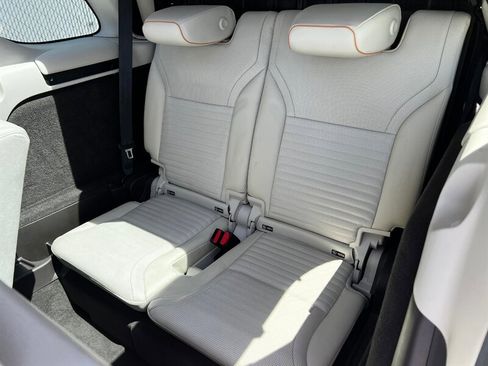 Used 2020 Land Rover Discovery HSE Luxury AWD/4WD image 24