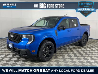 New 2025 Ford Maverick Lariat w/ Black Appearance Package