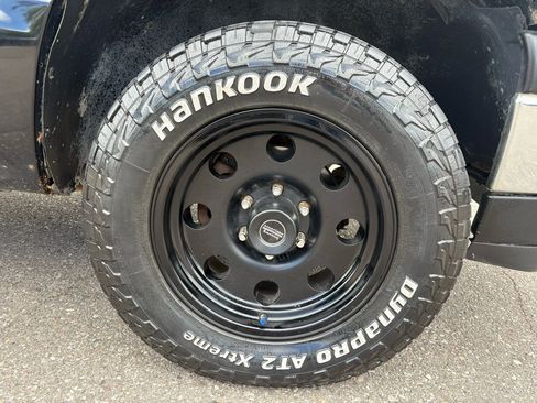 Used 2005 Chevrolet Avalanche Z71 w/ Preferred Equipment Group image 38