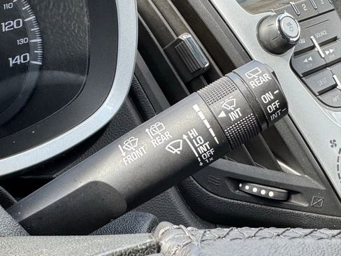 Used 2015 Chevrolet Equinox LTZ image 30