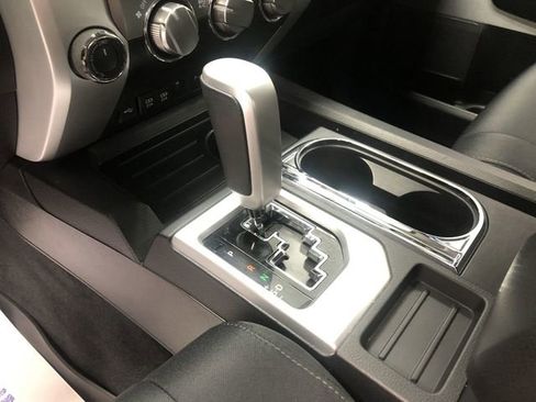 Used 2021 Toyota Tundra SR5 AWD/4WD image 25