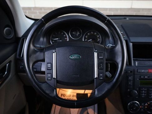 Used 2012 Land Rover LR2 HSE image 30