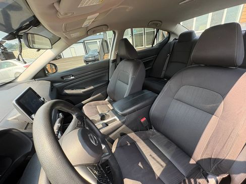 Used 2020 Nissan Altima 2.5 S FWD image 18