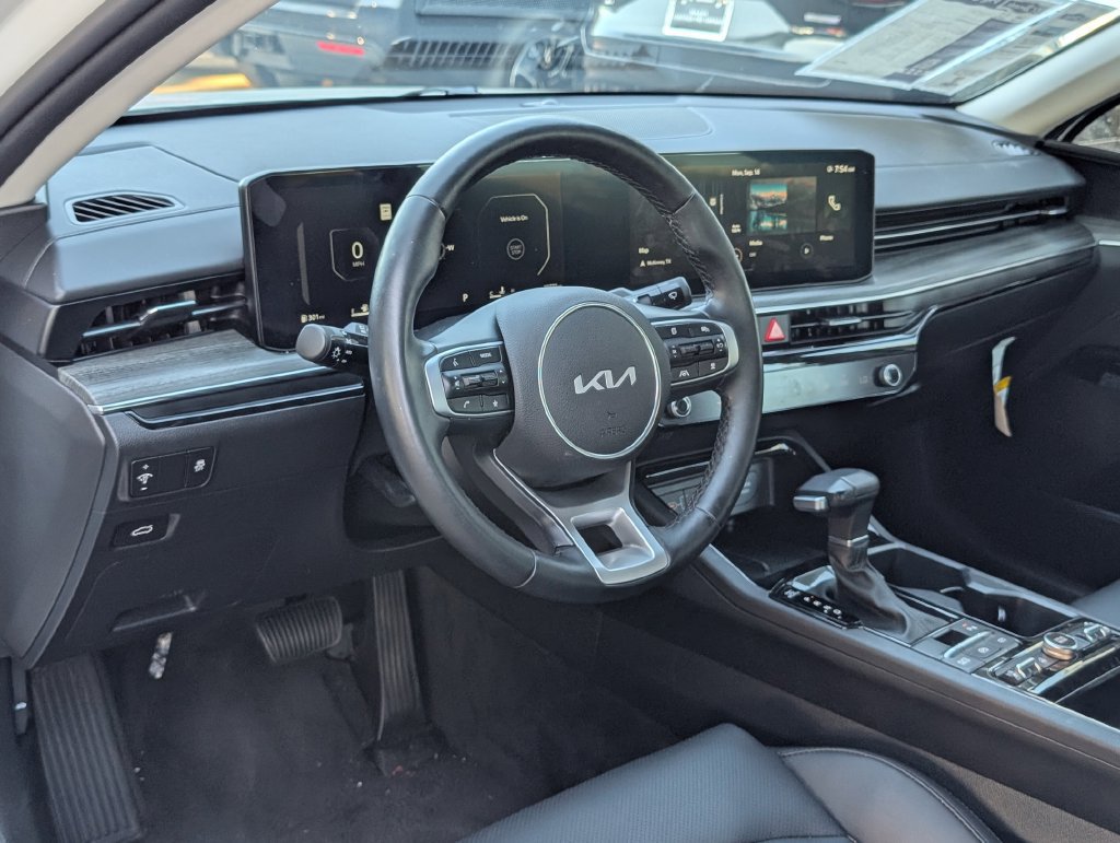 Used 2025 Kia K5 EX FWD image 4