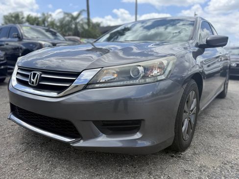 Used 2013 Honda Accord LX image 4