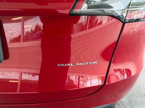 Used 2023 Tesla Model Y Long Range AWD/4WD image 4