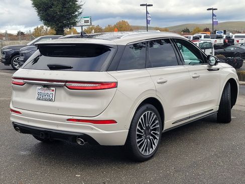 Certified 2022 Lincoln Corsair Grand Touring w/ Elements Technology Bundle image 4