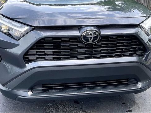 Used 2024 Toyota RAV4 XLE AWD/4WD image 31