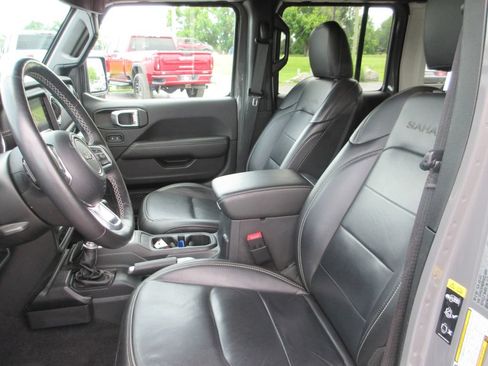 Used 2021 Jeep Wrangler Unlimited Sahara AWD/4WD image 23