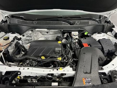 Certified 2024 Chevrolet Trax RS w/ Driver Confidence Package FWD image 29