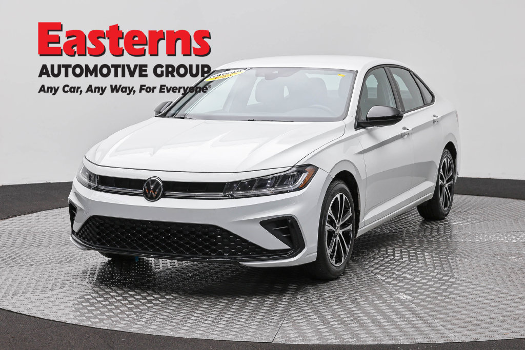 Used 2025 Volkswagen Jetta Sport FWD image 1
