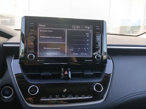 Used 2022 Toyota Corolla Cross LE image 22