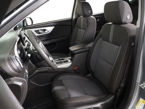 Used 2024 Chevrolet Blazer LT w/ Convenience Package FWD image 29